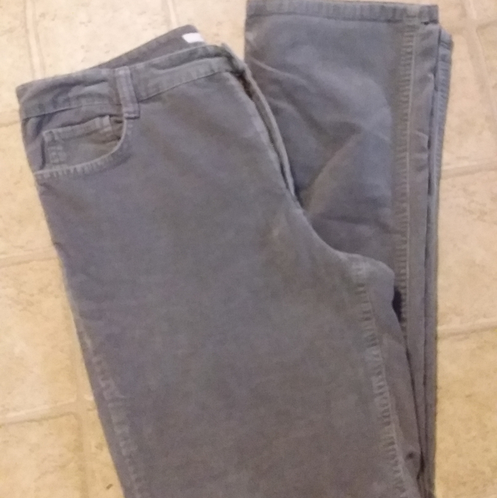 Jeans - Picture 2 of 3